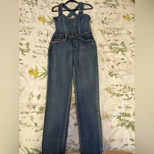 NWOT size 8 fitted Venus overalls